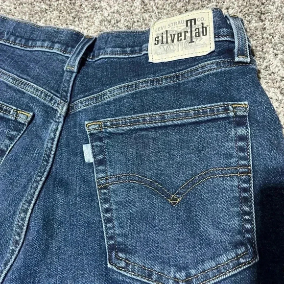 Levis Silvertab High Waisted Mom Jeans Tapered Women’s Size 30 Medium Wash - Picture 12 of 13